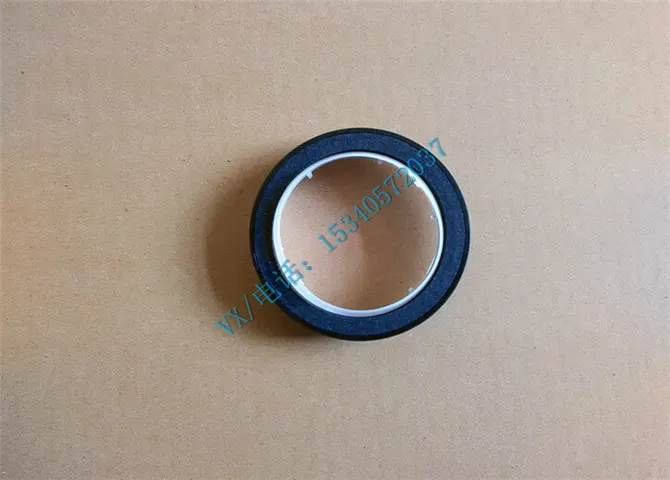 适用于康明斯工程机械发动机燃油泵油封212603年终大促