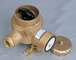 CZKH201-3，CZKH211-3 船用铜质带开关插座