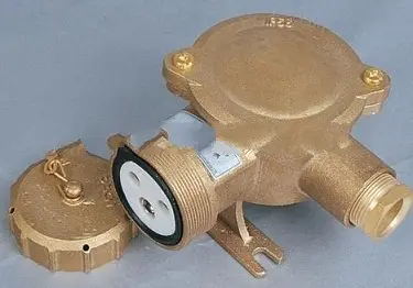 CZKH109-4，CZKH119-4 船用铜质带开关插座