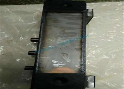 康明斯船用发动机4939924油冷却器配套厂配件<img alt=\'产品介绍.jpg\' width=\'665\' height=\'30\' src=\'/d/file/2017/08/08/b